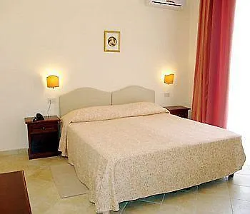 Del Corso تاورمينا