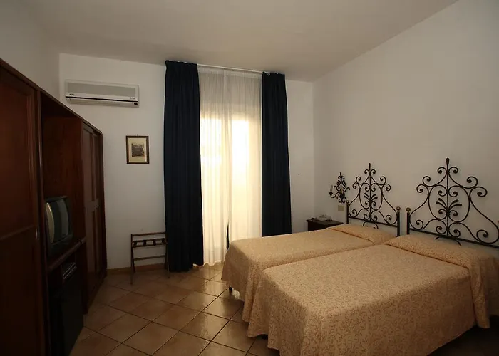 Del Corso 3* Таормина