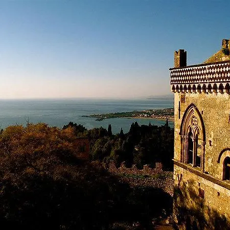 Отель Del Corso Таормина